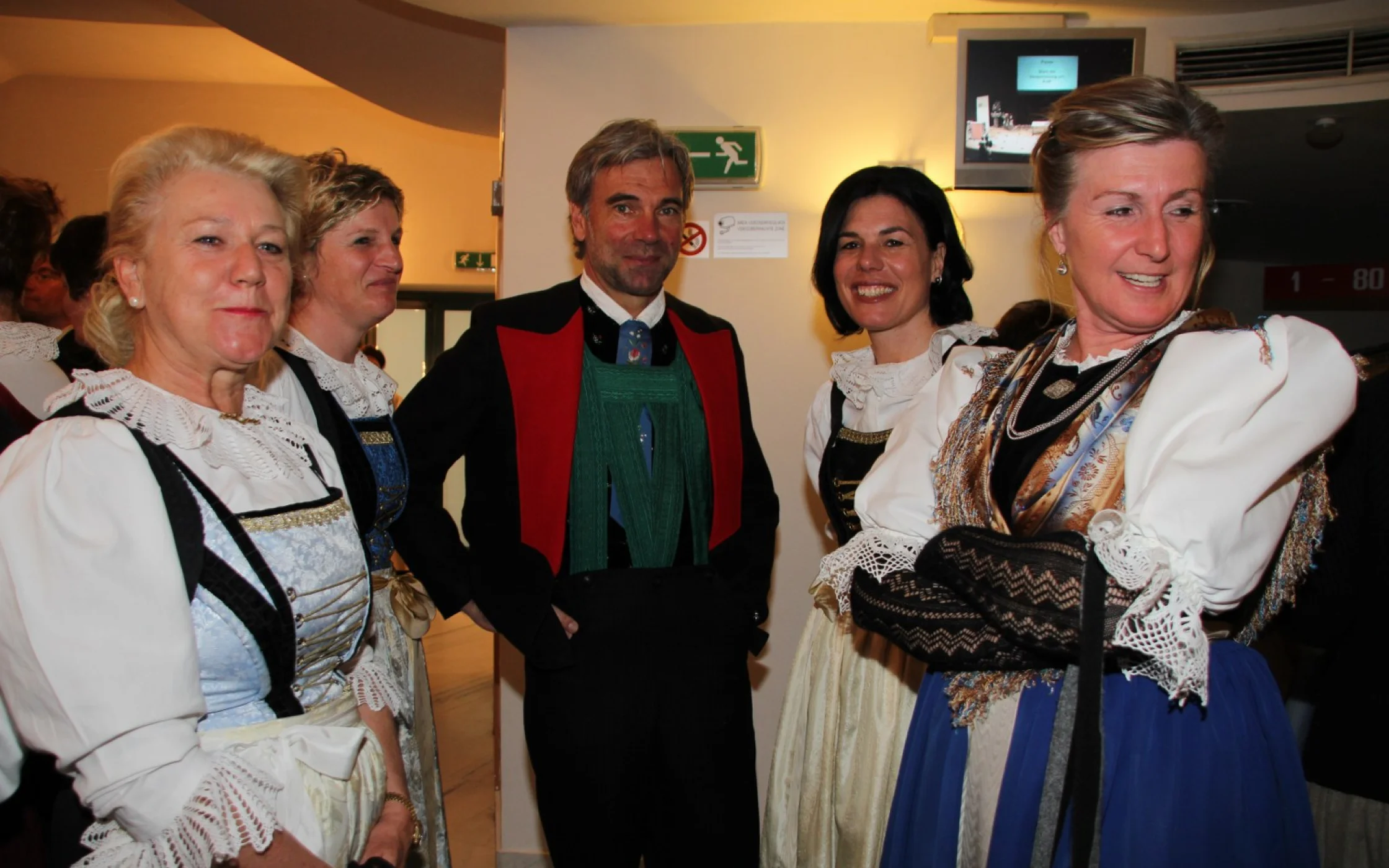 Ehrengste 7_1600x1067.JPG